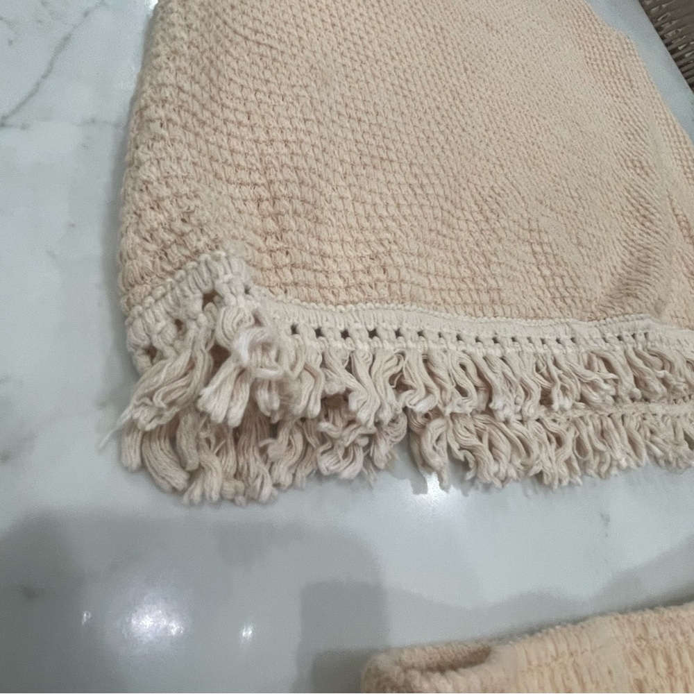 Amazon Beige Knit Fringe Tank and Shorts Set - Picture 9 of 15